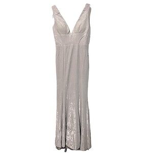 Silver formal dress trumpet mermaid v-neck sleeveless size 6
